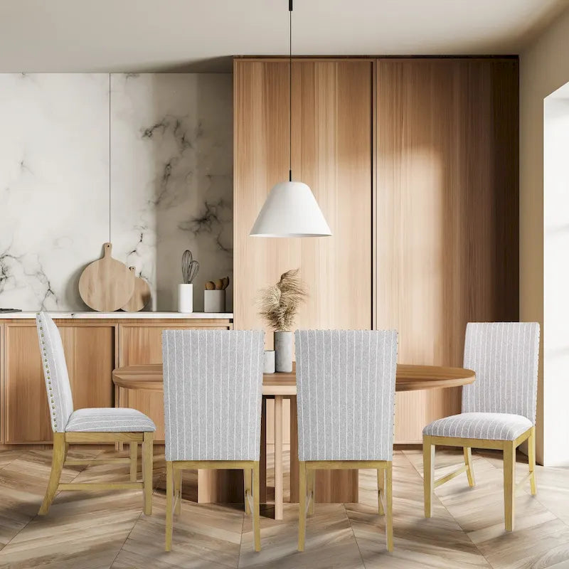Set di 2 sedie da pranzo in legno con grembiule imbottito